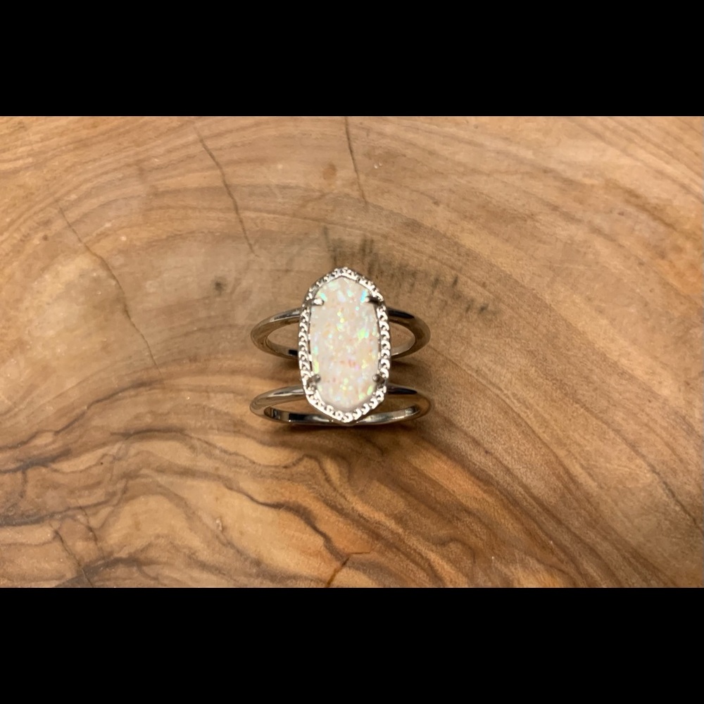 Kendra Scott Elyse ring SIZE 7